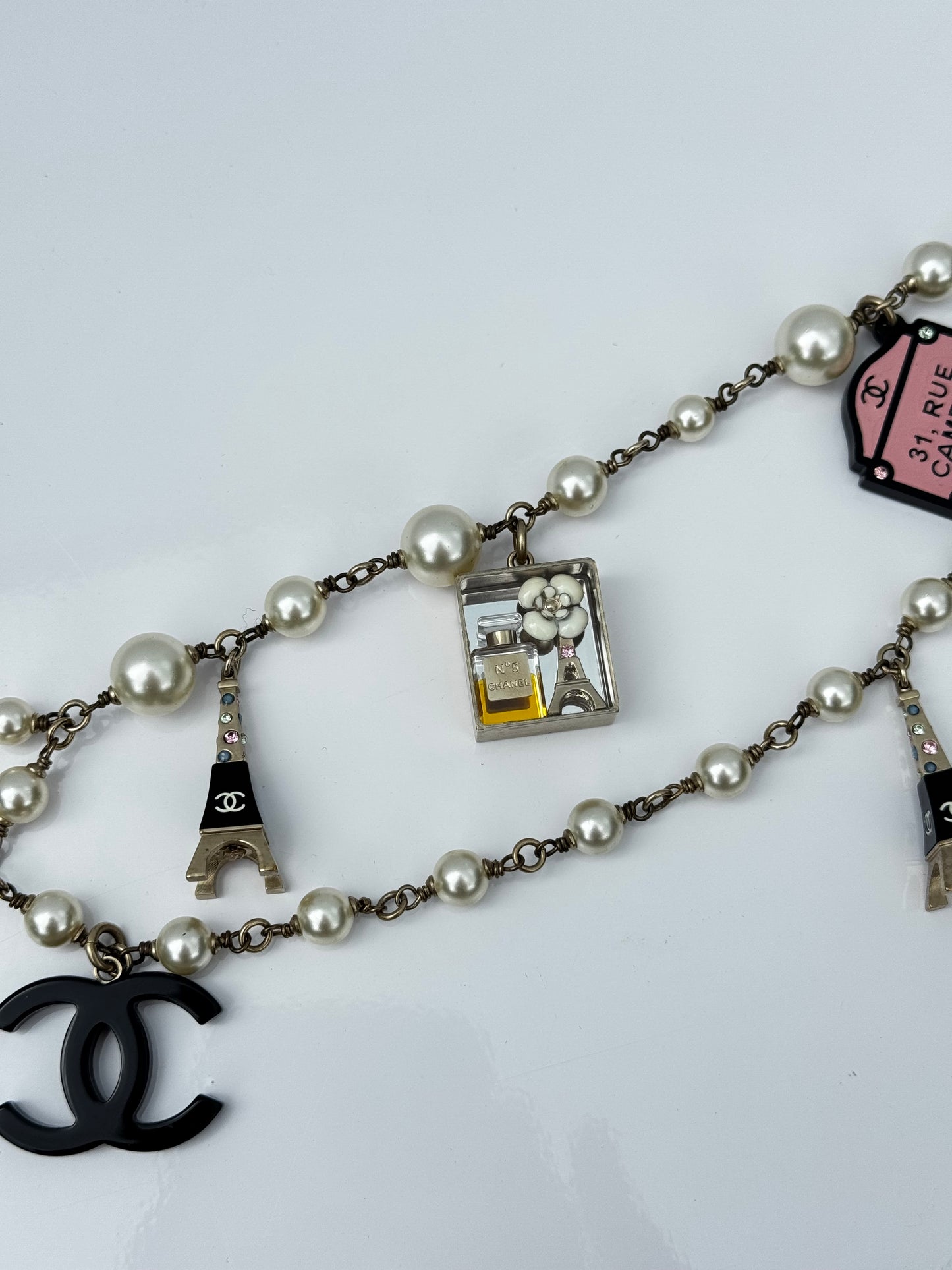 Chanel 1995 Iconic “Devil Wears Prada” Charm Belt