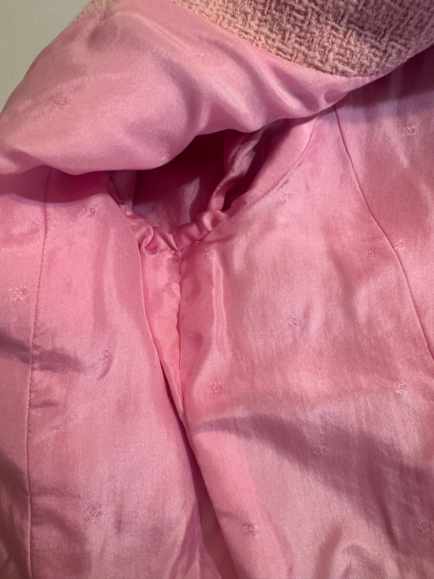 Chanel 95A Pink Cropped Jacket