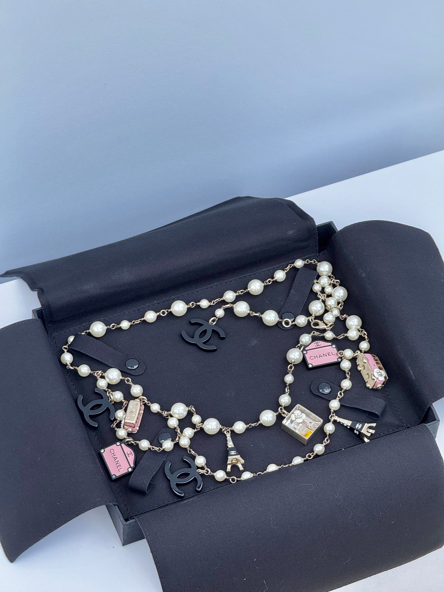 Chanel 1995 Iconic “Devil Wears Prada” Charm Belt