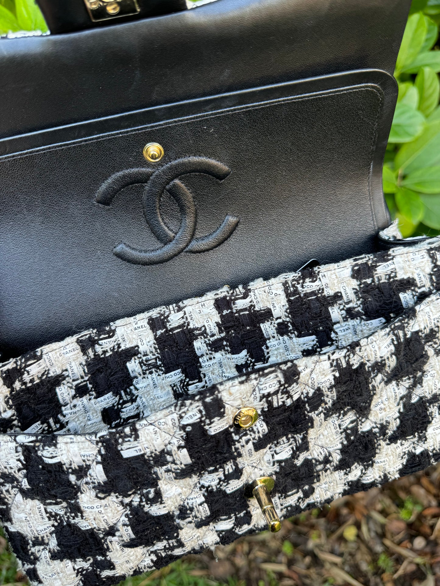 Chanel Ecru Medium Houndstooth Tweed Flap Bag