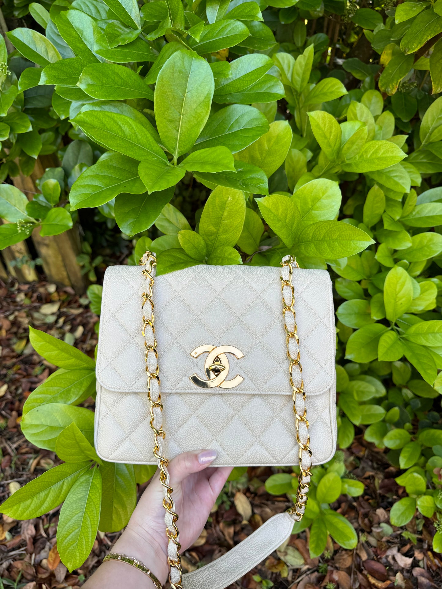 Chanel 1995 Large Diamond Quilted Caviar Flap