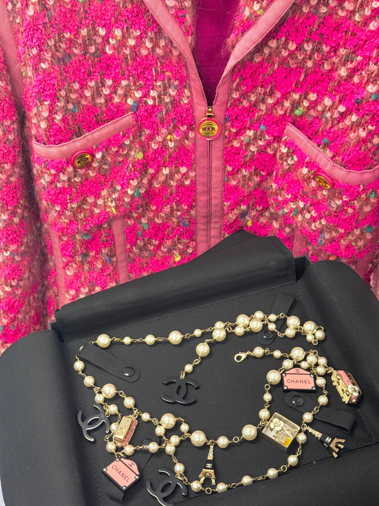 Chanel 1995 Iconic “Devil Wears Prada” Charm Belt