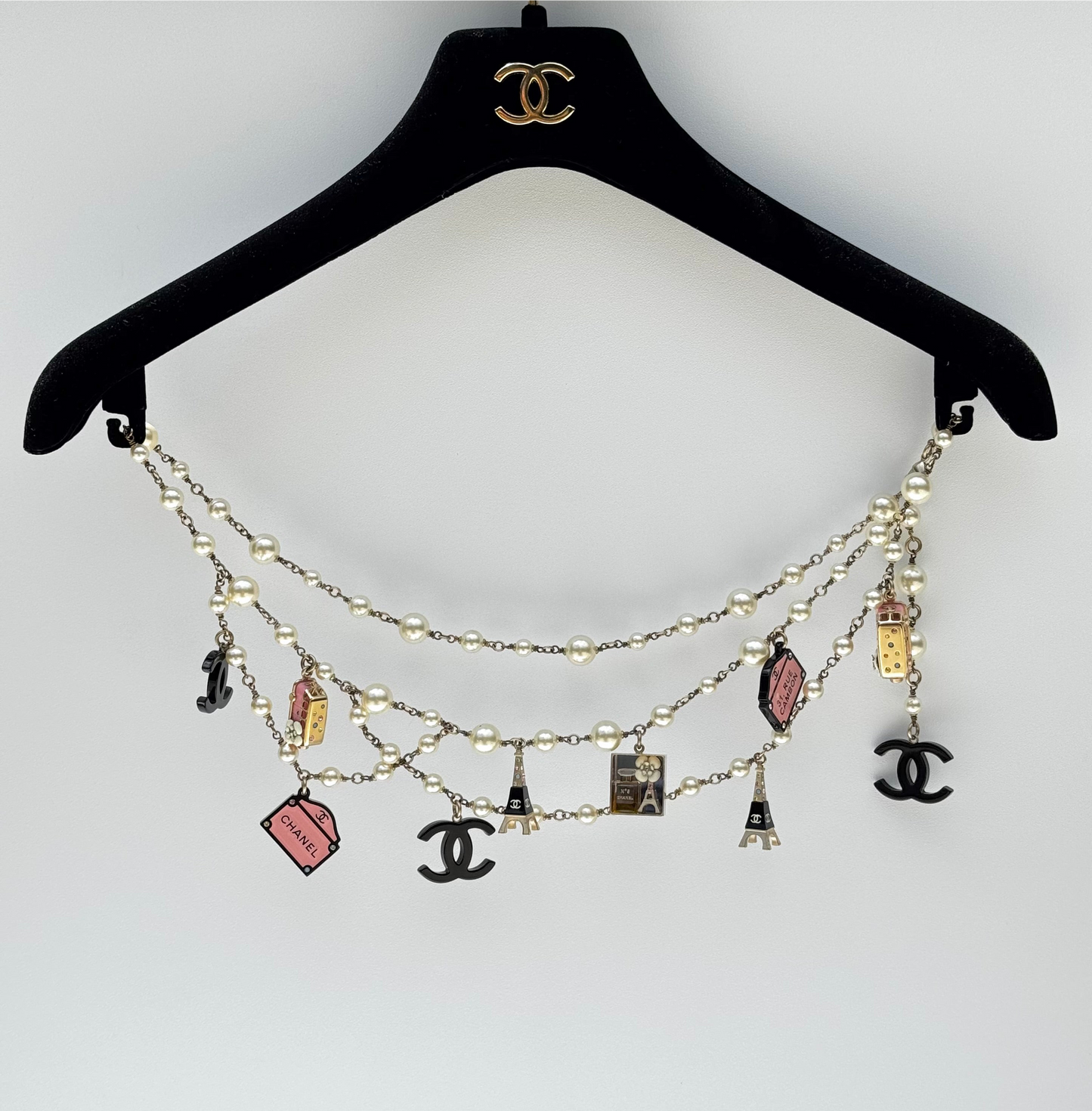 Chanel 1995 Iconic “Devil Wears Prada” Charm Belt