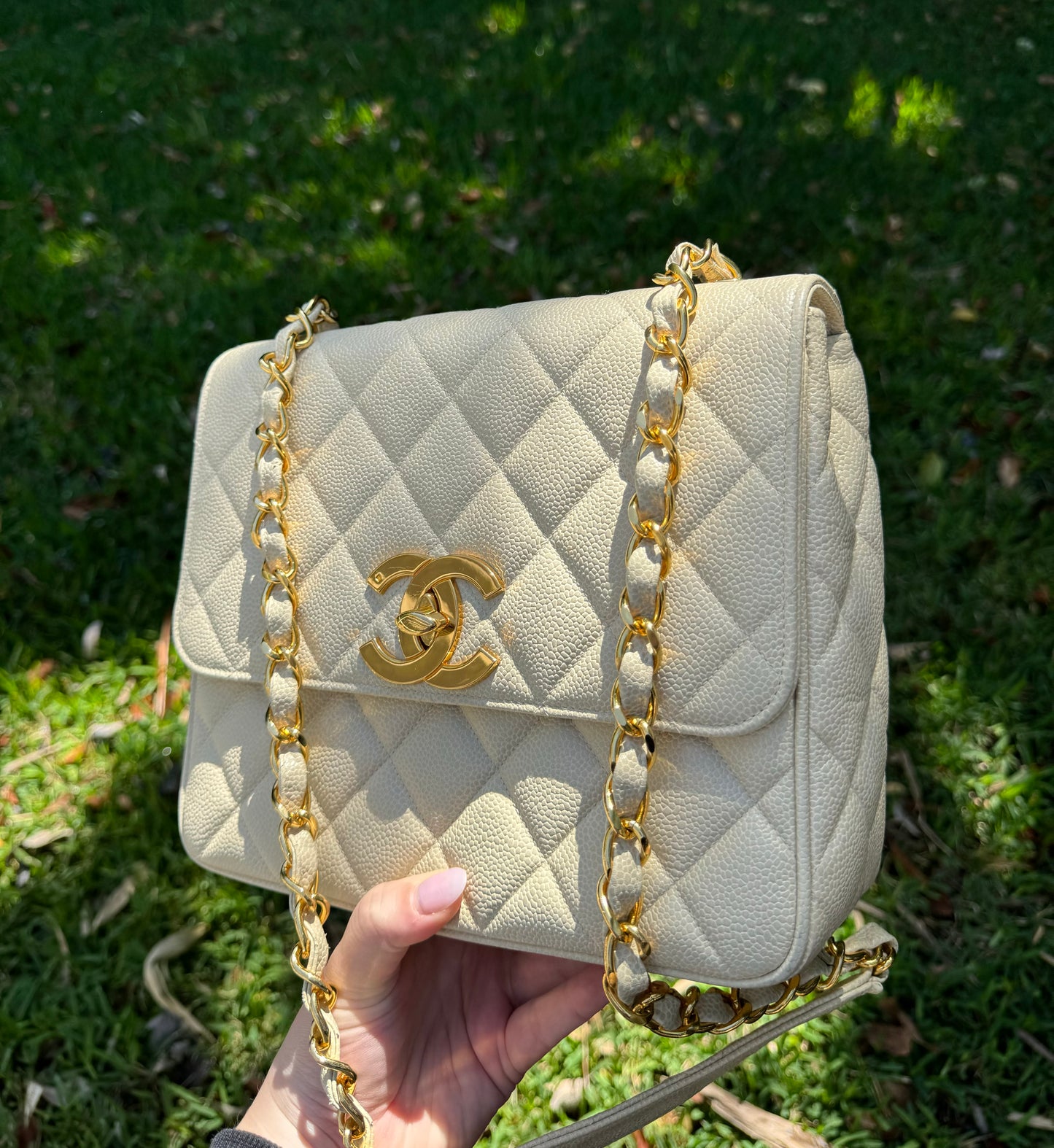 Chanel 1995 Large Diamond Quilted Caviar Flap