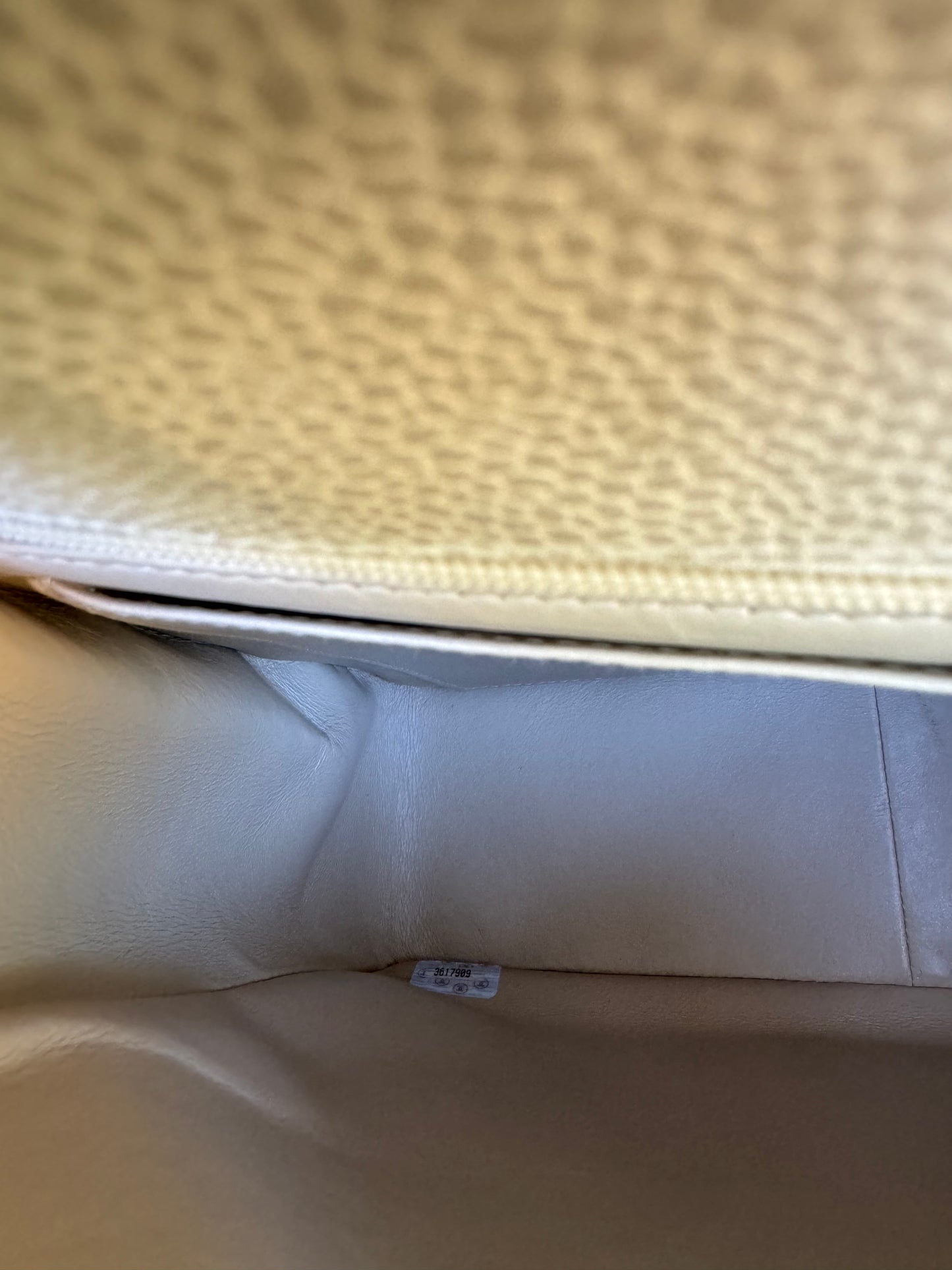 Chanel 1995 Large Diamond Quilted Caviar Flap