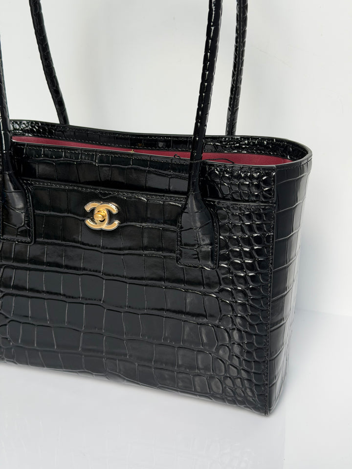 Chanel Mini Shopping Bag Crocodile Embossed Calfskin Black 2026