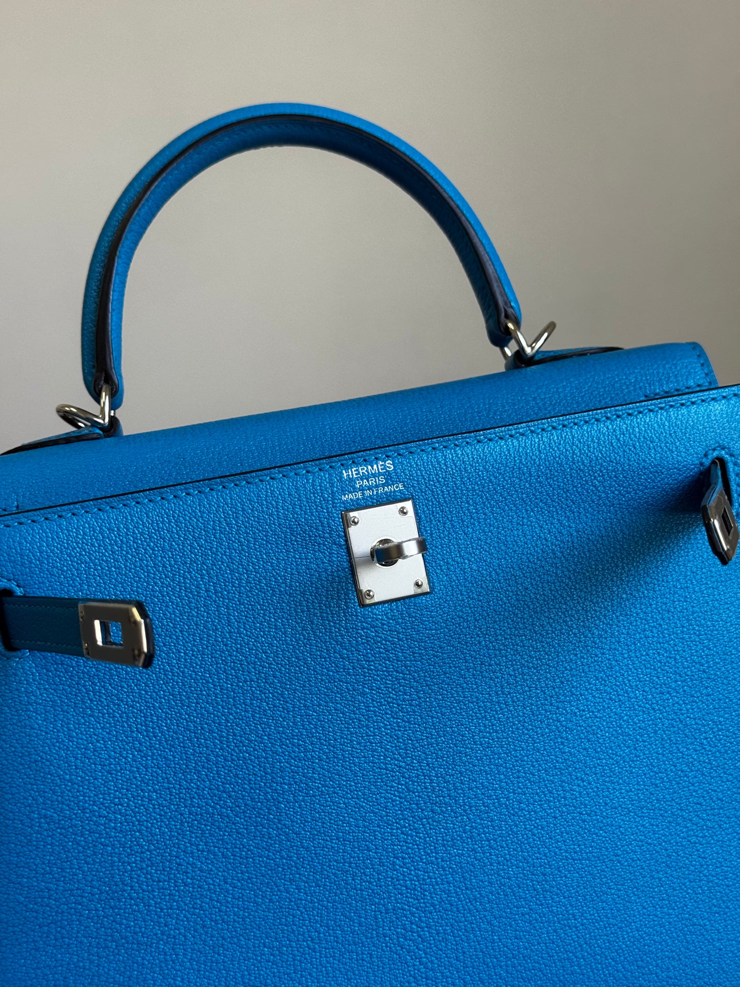 Hermes Bleu Frida Chèvre Kelly 25 Sellier