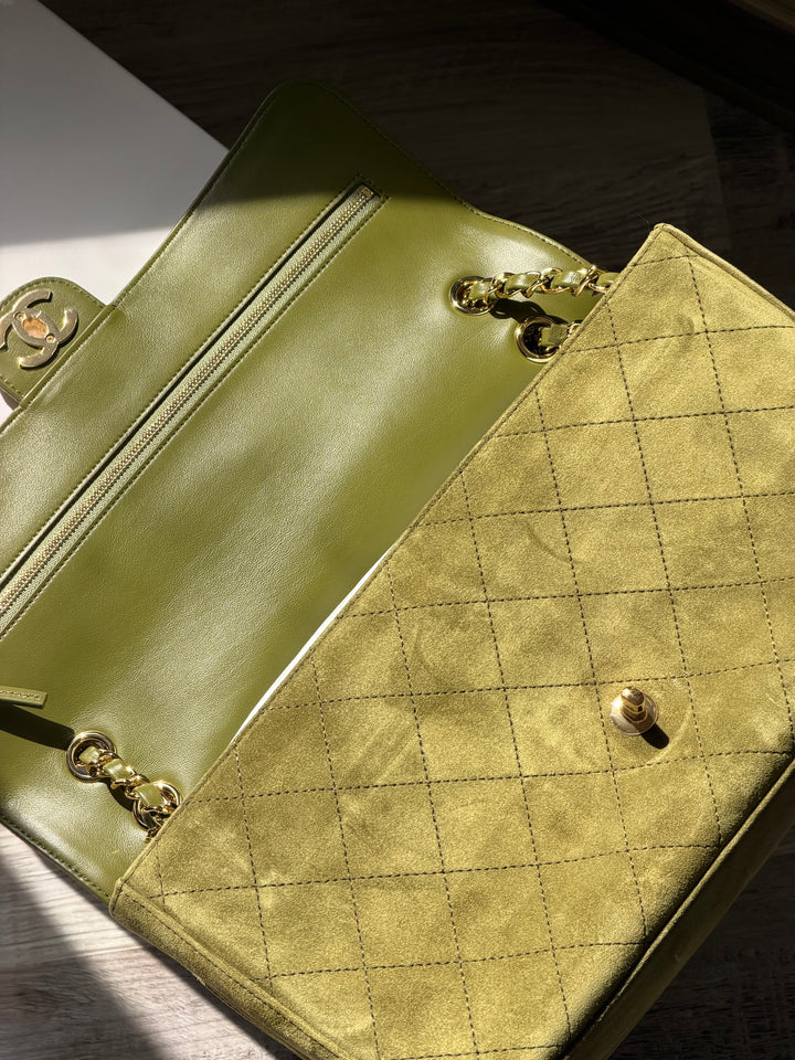 Chanel Maxi 32 Flap Bag Beige Souplissimo Suede Calfskin Gold Tone Hardware 2026
