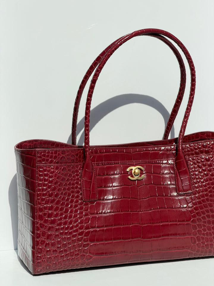 Chanel Small Shopping Bag Crocodile Embossed Calfskin Burgundy 2026