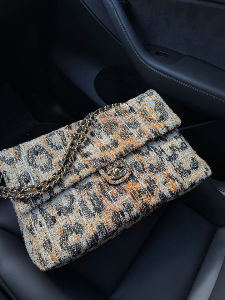 Chanel Maxi Flap Bag Brown Leopard Tweed Mixed Fibers Gold Tone Hardware Métiers D’Art 2026