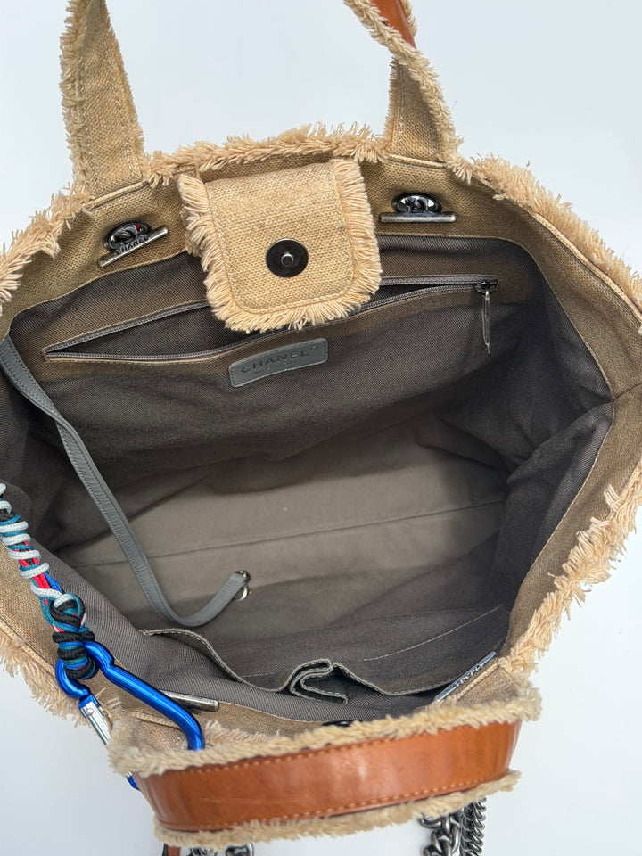 Chanel Runway Art School Graffiti Canvas Tote Beige Multicolor Ruthenium Hardware 2014