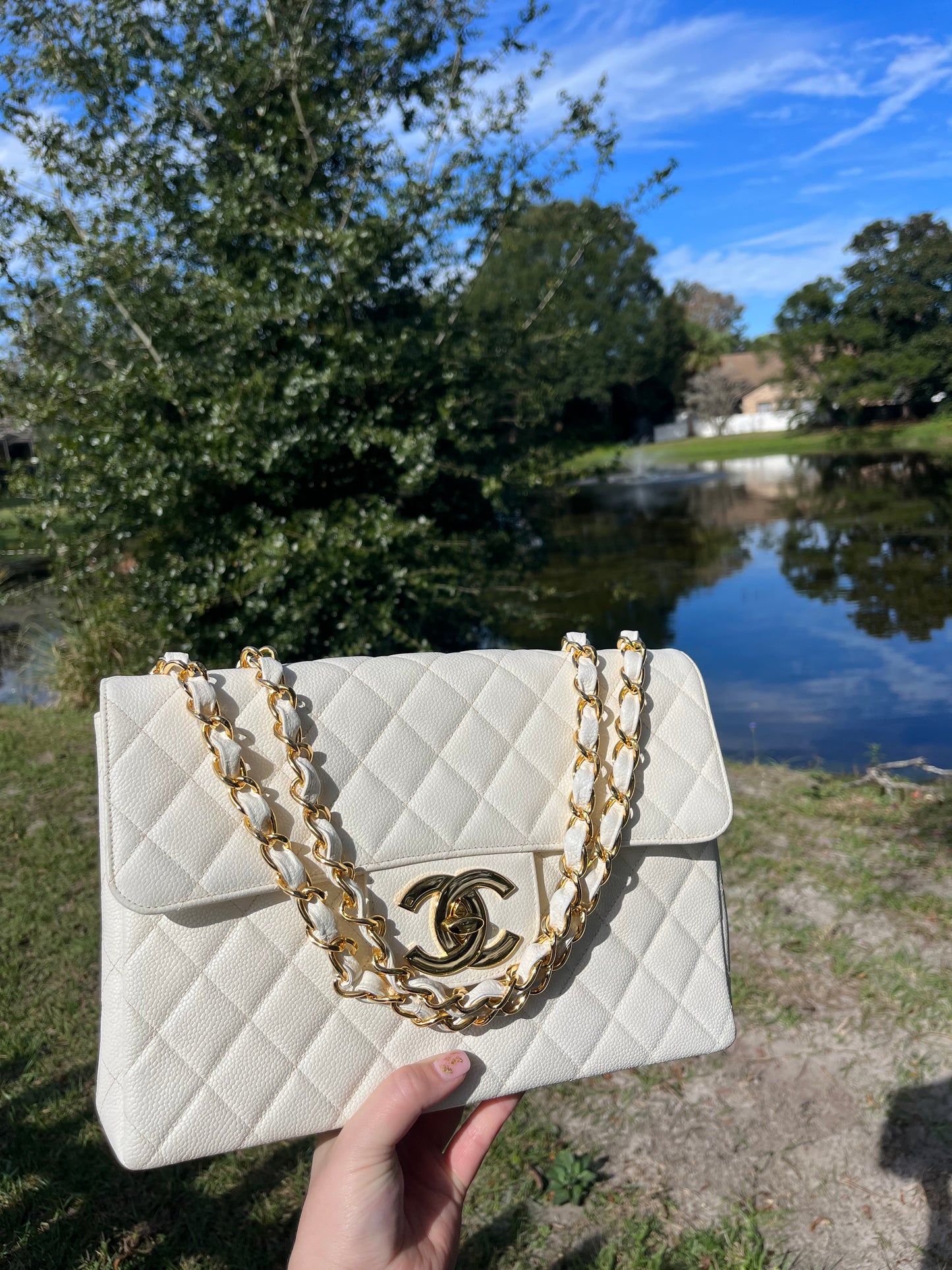 Chanel 1994 Vintage White Caviar Flap Bag 24K GHW