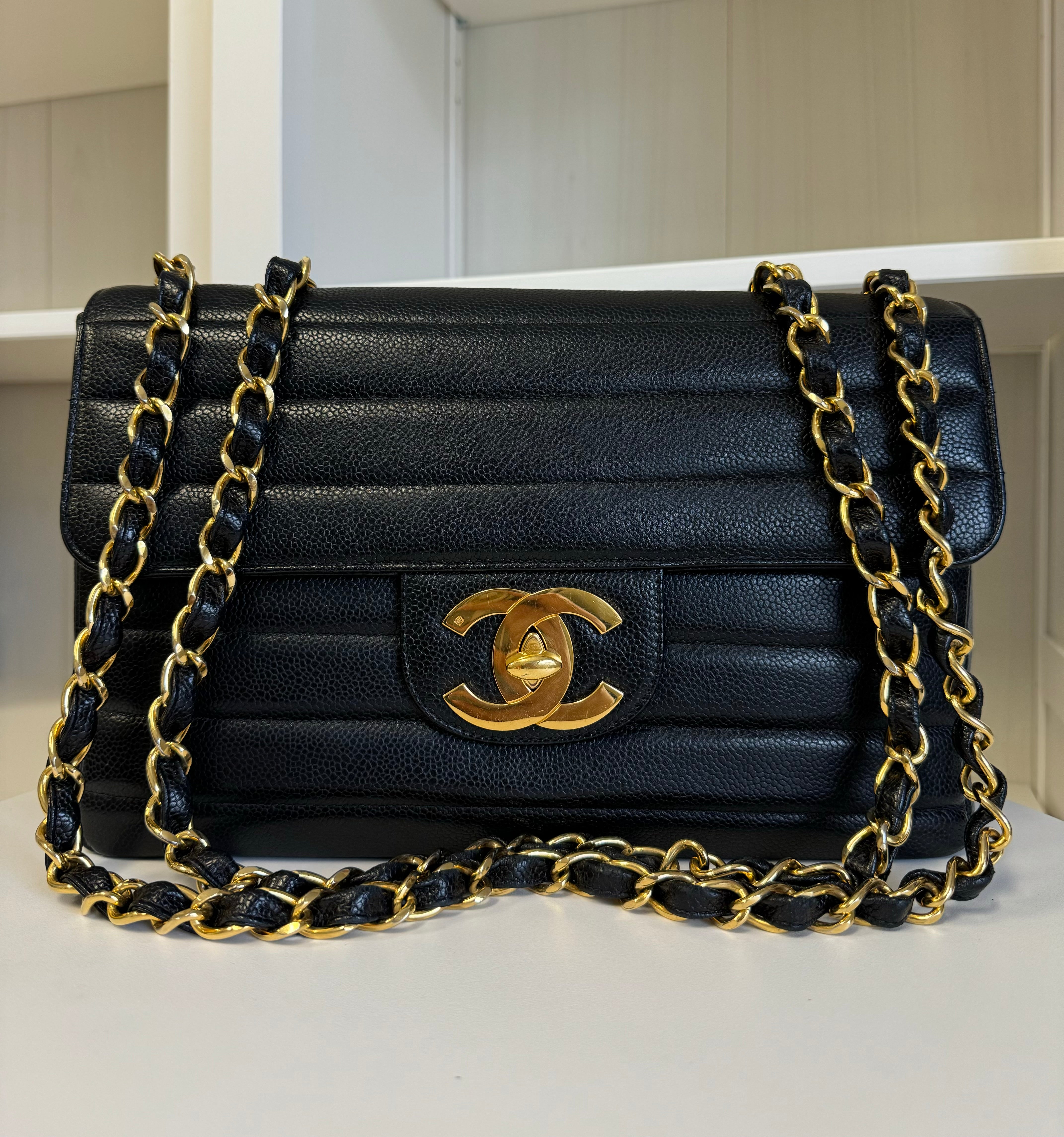 RARE CHANEL 1996 VINTAGE Caviar BLACK HORIZONTAL JUMBO CLASSIC