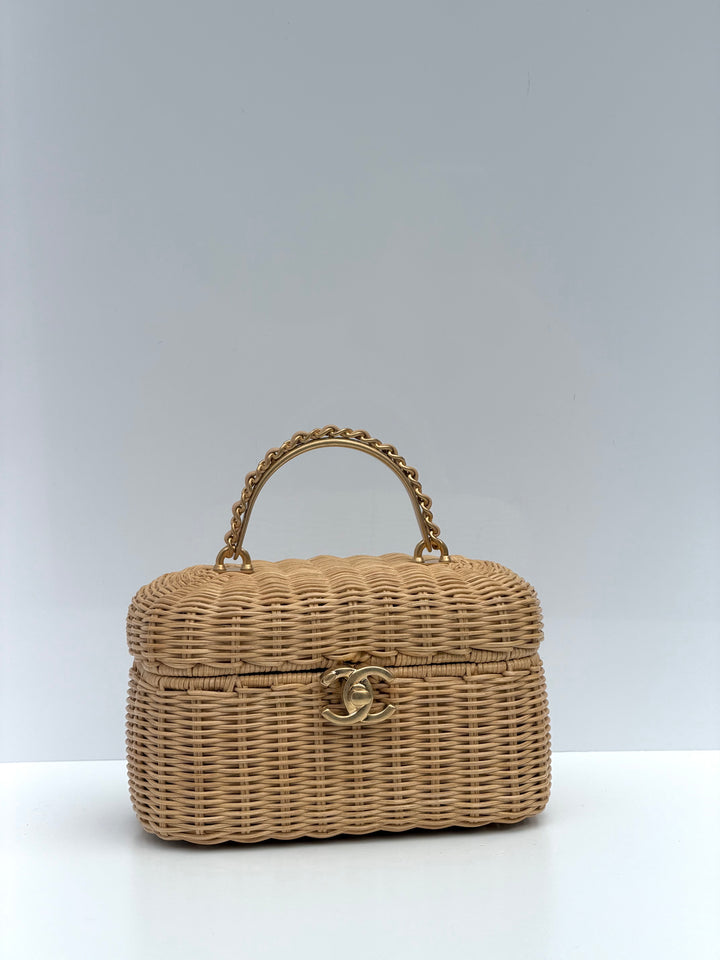 Chanel Cruise 2025/26 Braided Rattan Vanity Case