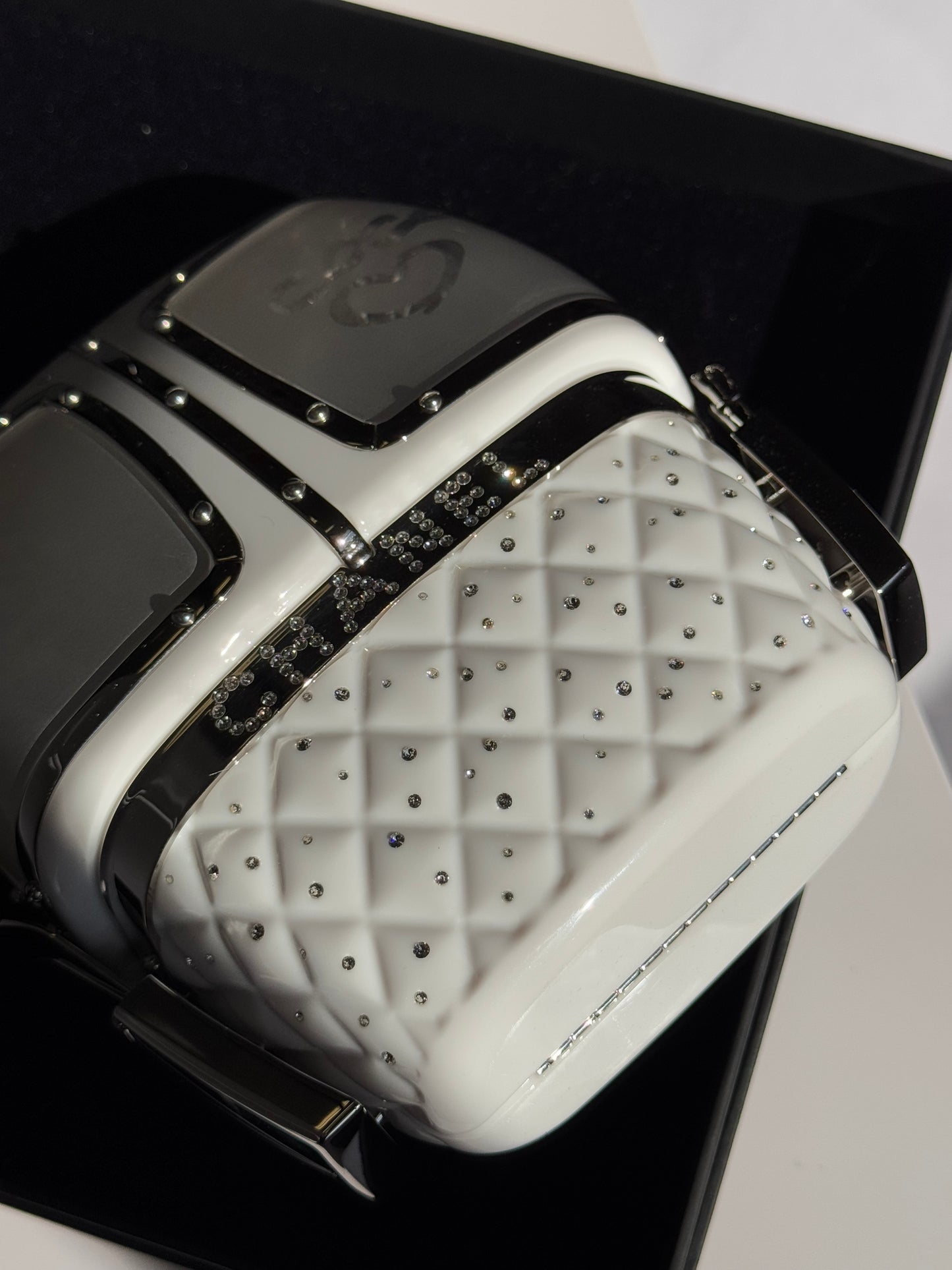 Chanel White Ski Gondola Swarovski Minaudiere