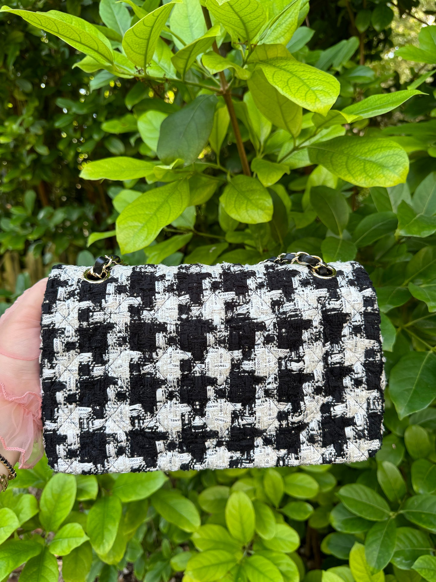 Chanel Ecru Medium Houndstooth Tweed Flap Bag