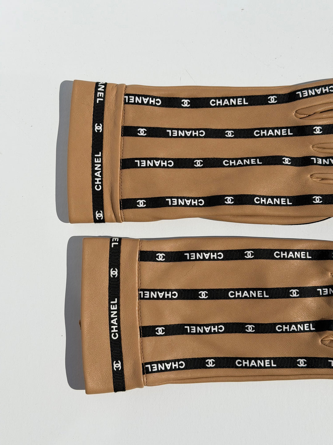 Chanel Vintage CC Logo Gloves