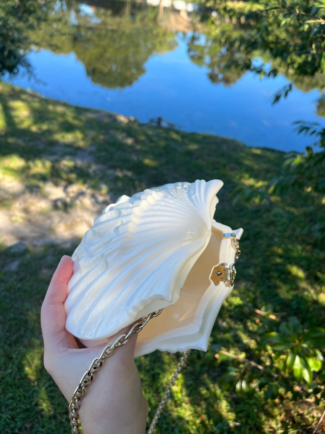 Chanel 19S White Runway Shell Minaudiere