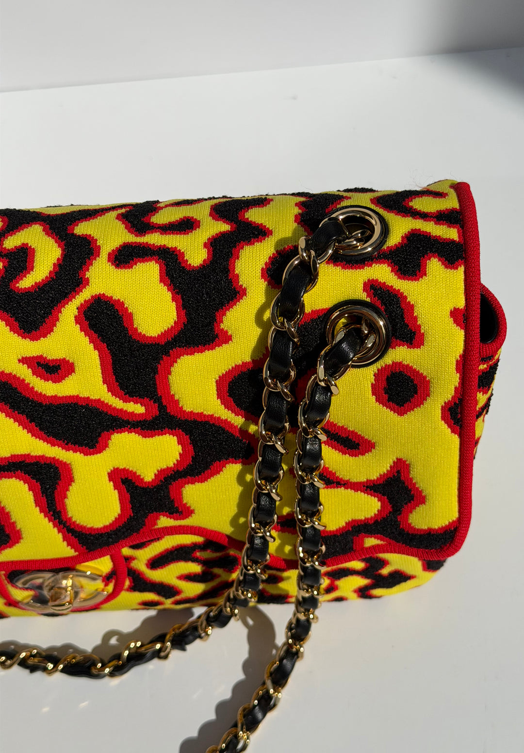 Chanel Maxi Runway Flap Bag in Yellow, Red & Black Mixed Fibers Gold Hardware Métiers d’Art 2026