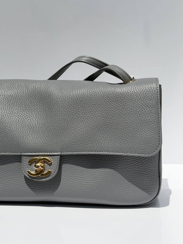 Chanel Maxi Flap Bag Grey Grained Calfskin Gold Tone Hardware Métiers D’Art 2026
