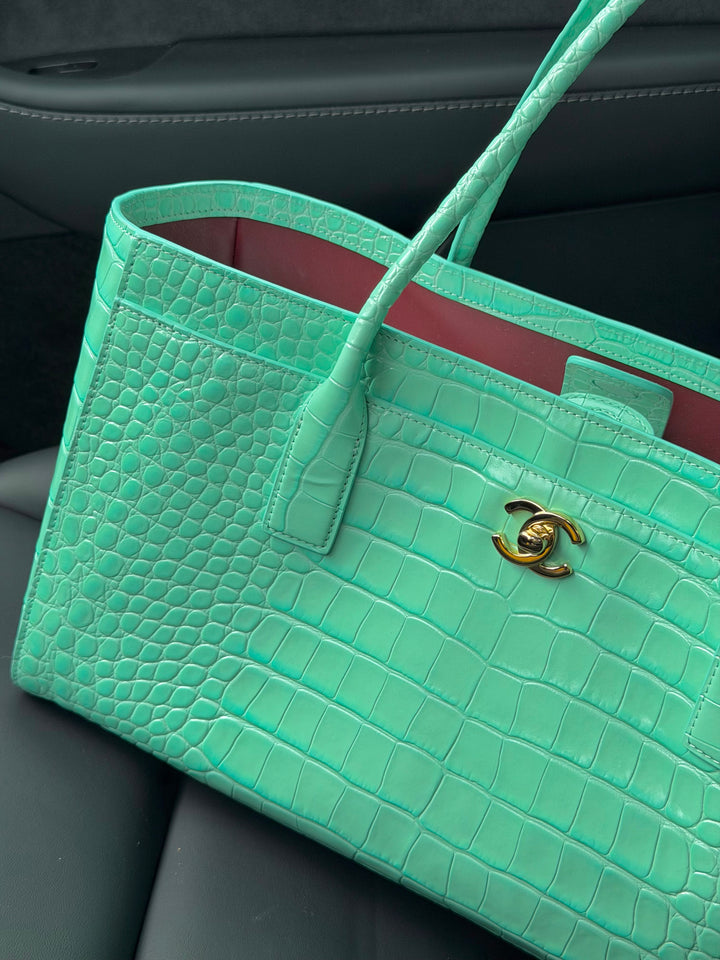 Chanel Small Shopping Bag Crocodile Embossed Calfskin Green 2026