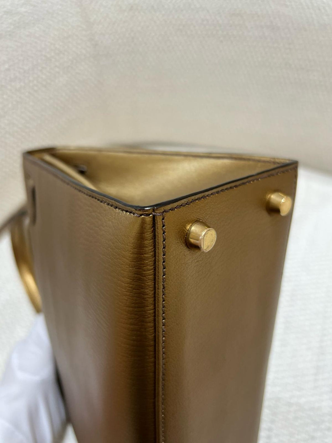 Hermes Limited Edition Bronze Chèvre Metallic Kelly 25 Sellier