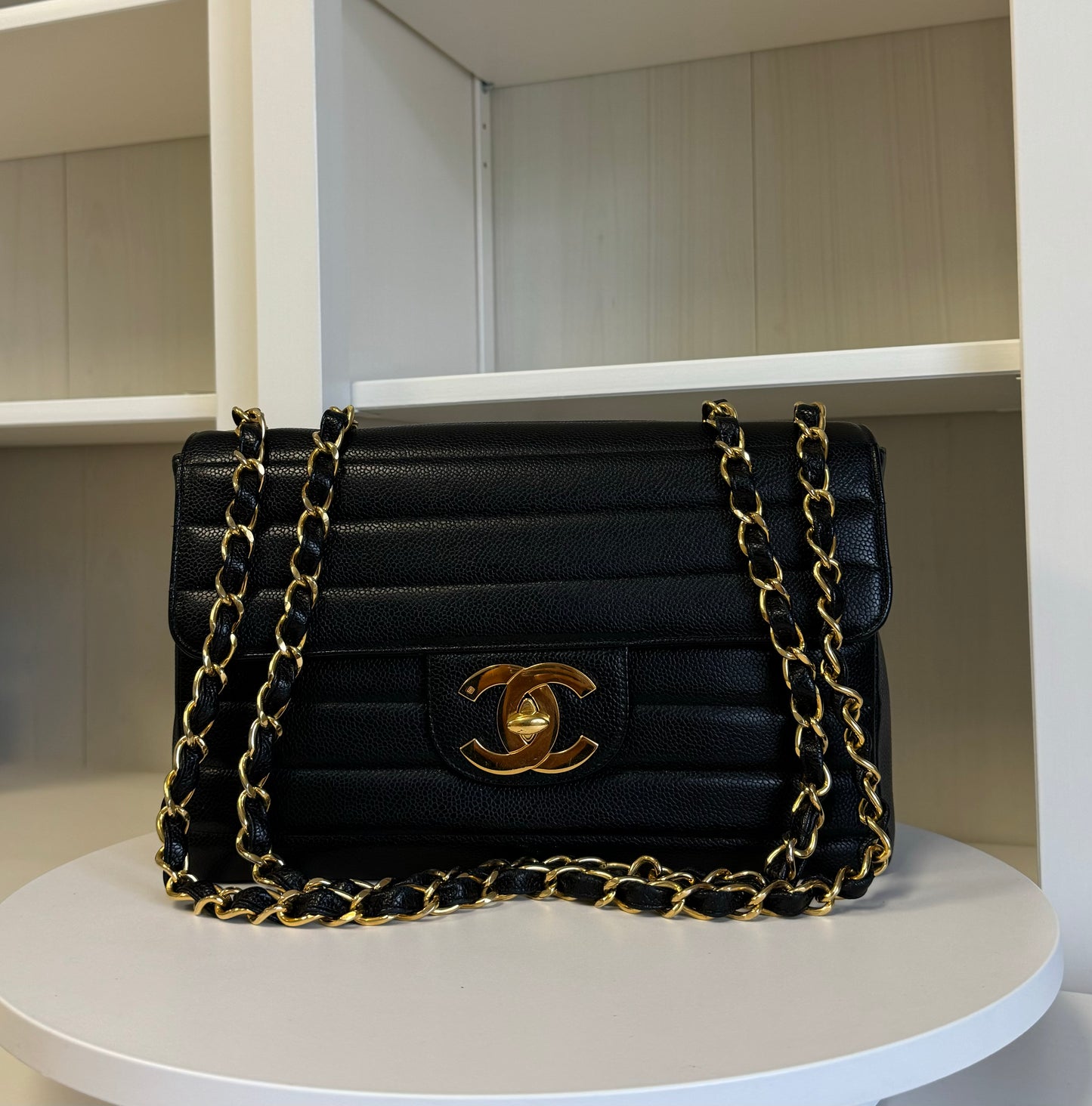 RARE CHANEL 1996 VINTAGE Caviar BLACK HORIZONTAL JUMBO CLASSIC FLAP BAG