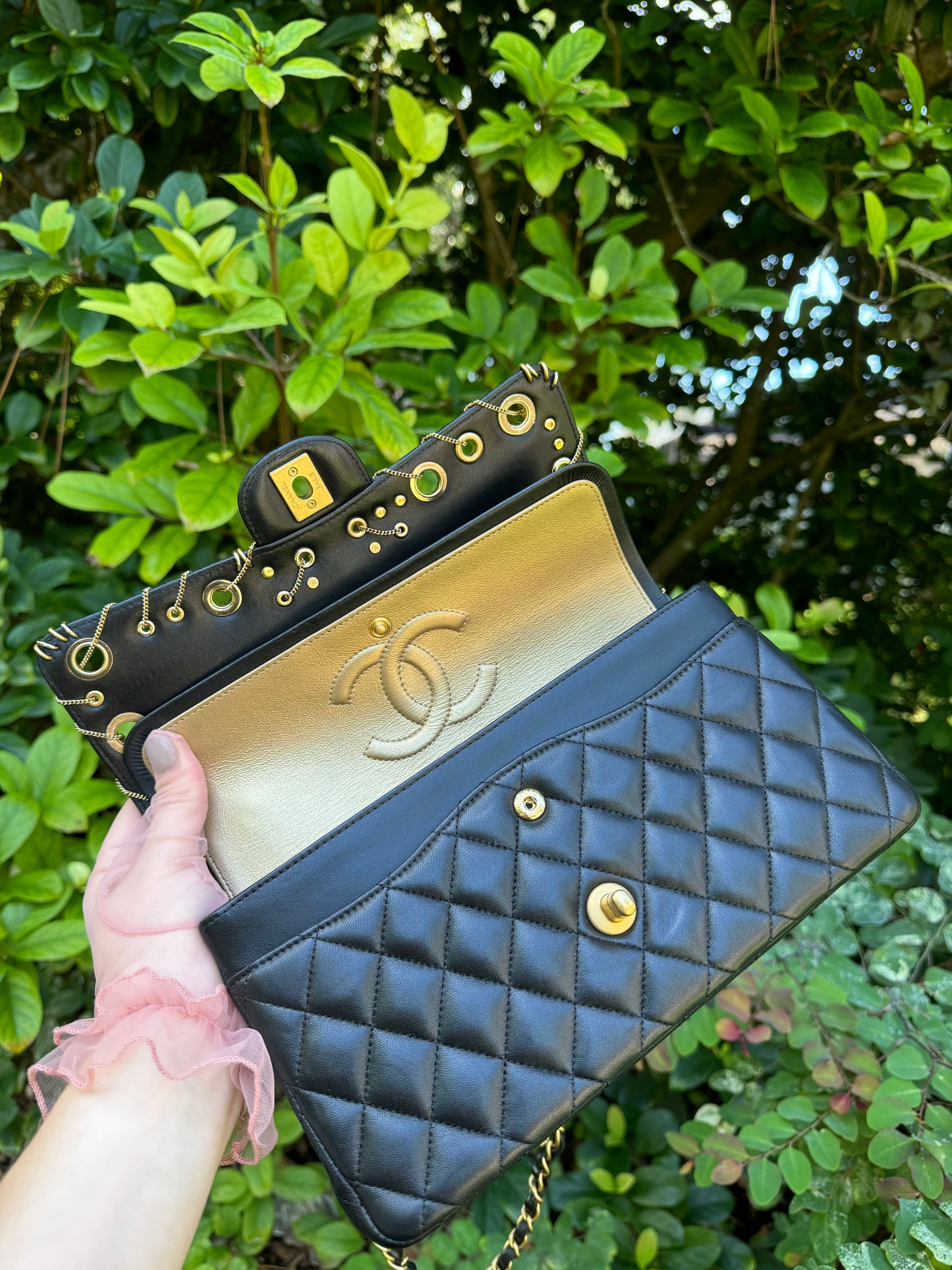 CHANEL 2019 PIERCING CHARMS BLACK MEDIUM CLASSIC DOUBLE FLAP BAG