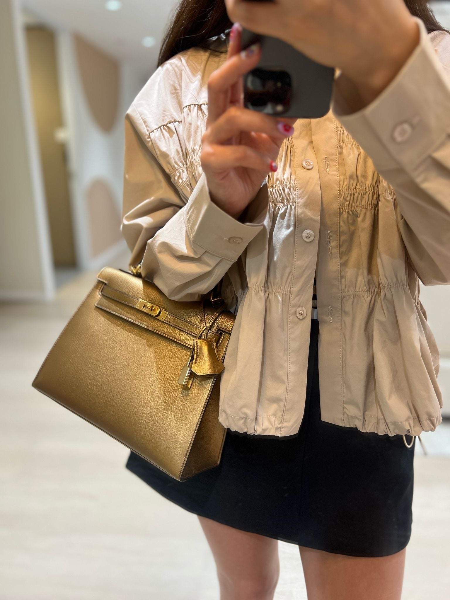 Hermes Limited Edition Bronze Chèvre Metallic Kelly 25 Sellier