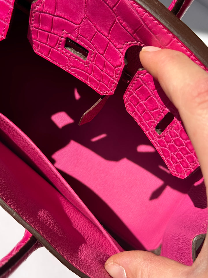 Hermès Birkin 25 Matte Alligator Rose Shocking Palladium Hardware 2019