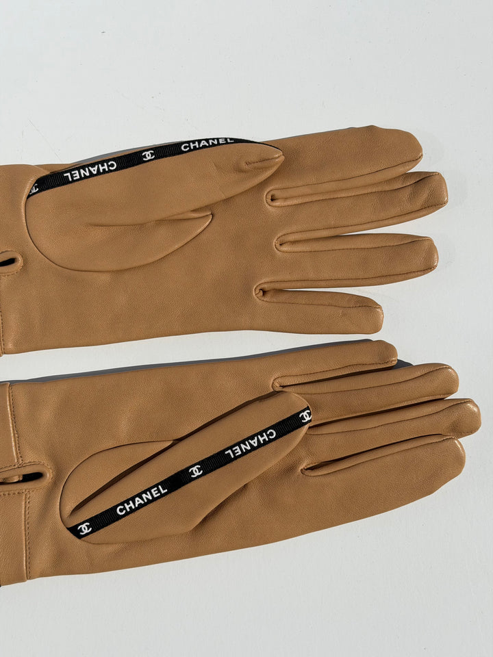Chanel Vintage CC Logo Gloves