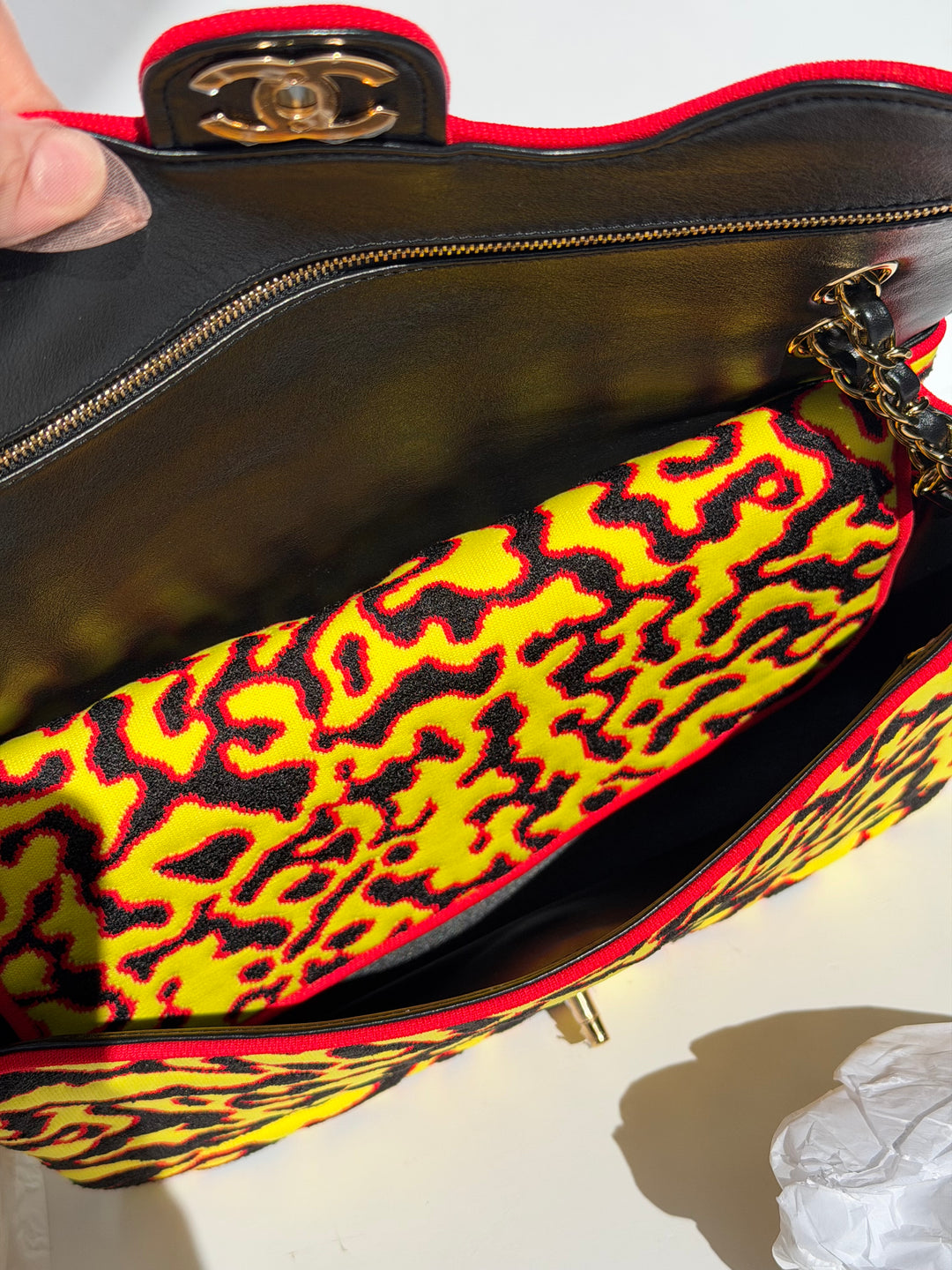 Chanel Maxi Runway Flap Bag in Yellow, Red & Black Mixed Fibers Gold Hardware Métiers d’Art 2026