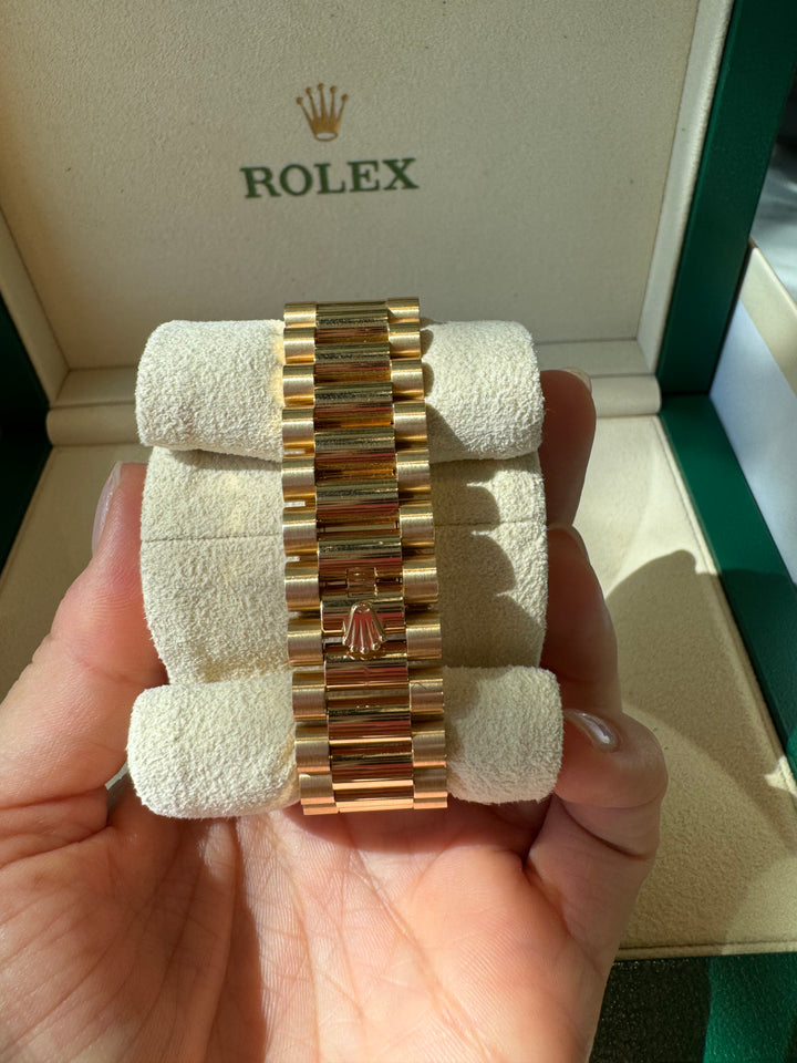 Rolex Day-Date 36mm Yellow Gold MOP Diamond Watch