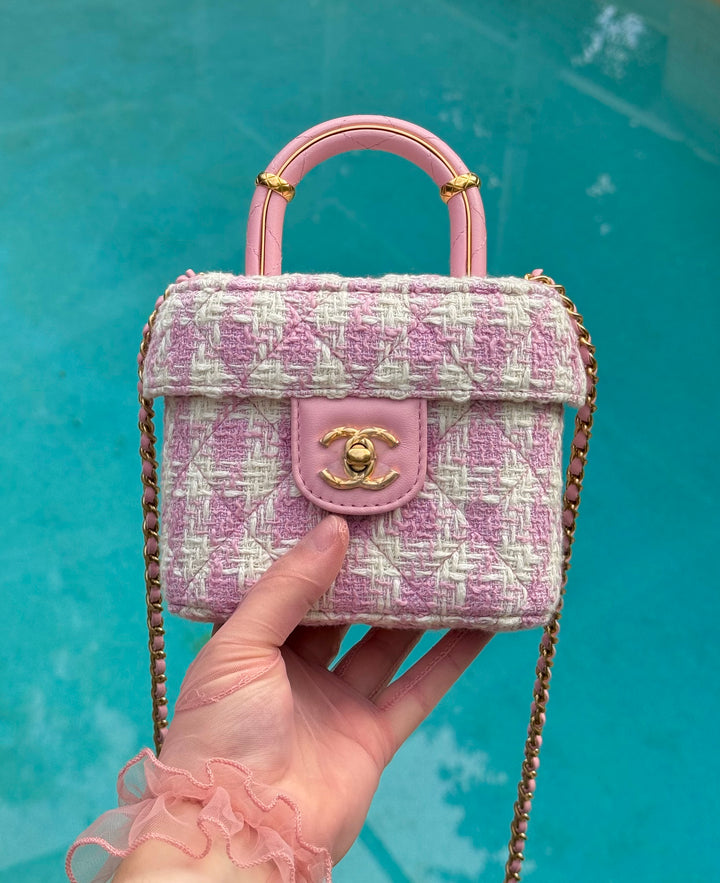 Chanel Pink Ecru Tweed Handle Crush Small Vanity Case