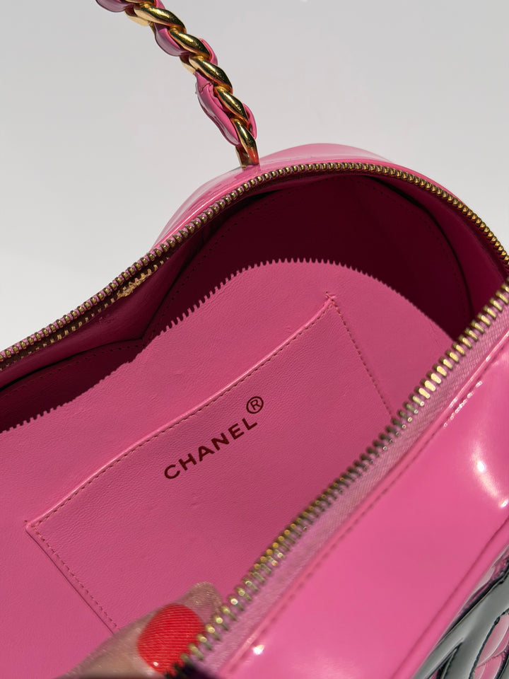 Chanel Barbie Pink Heart Vanity Bag 24K Gold-Plated Hardware 1995