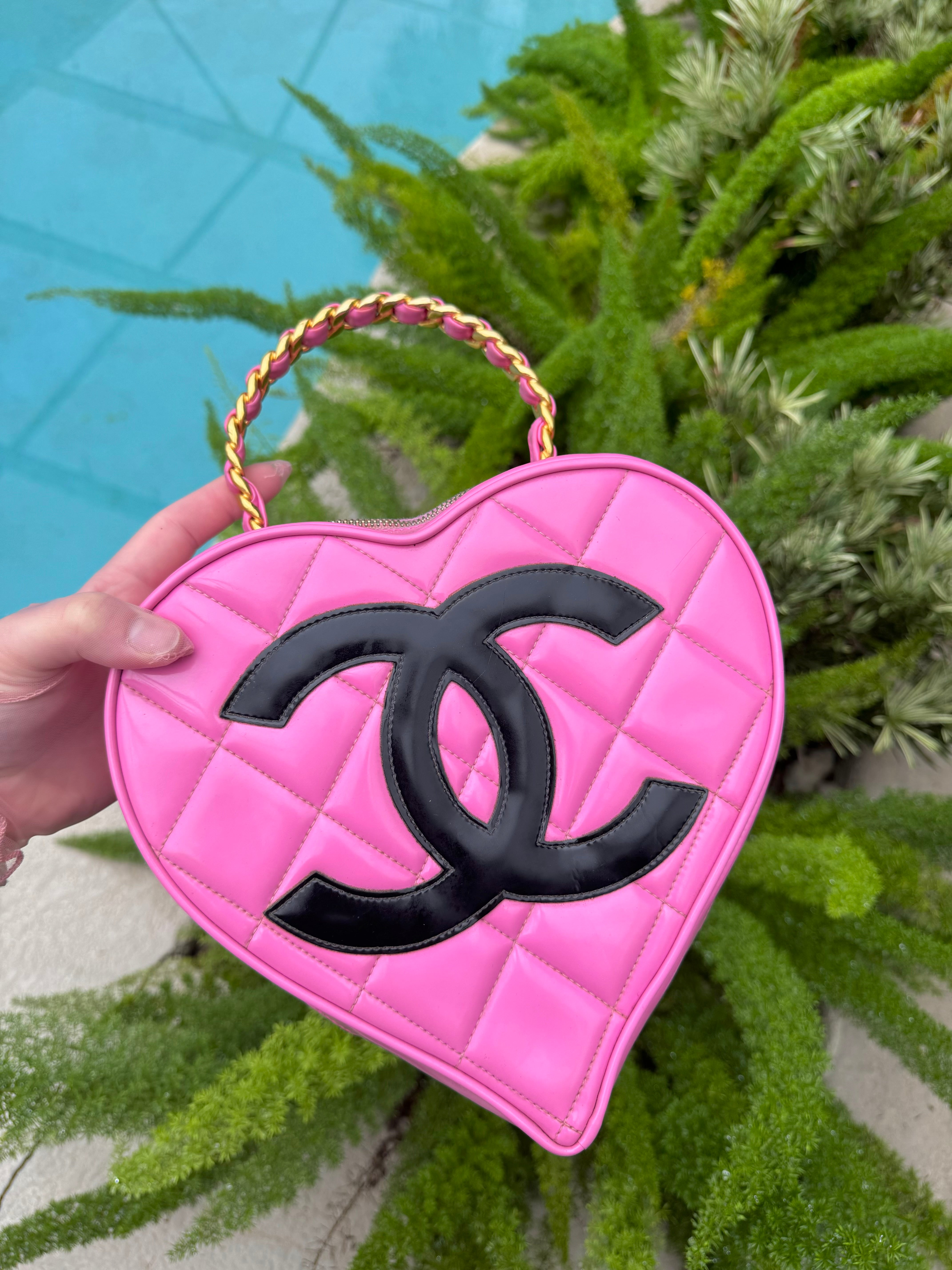 Chanel 1995 CC Barbie Pink Heart Vanity Bag – Its A Luv Story