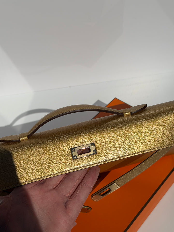 Hermes Kelly Cut Gold Metallic Chevre Dore