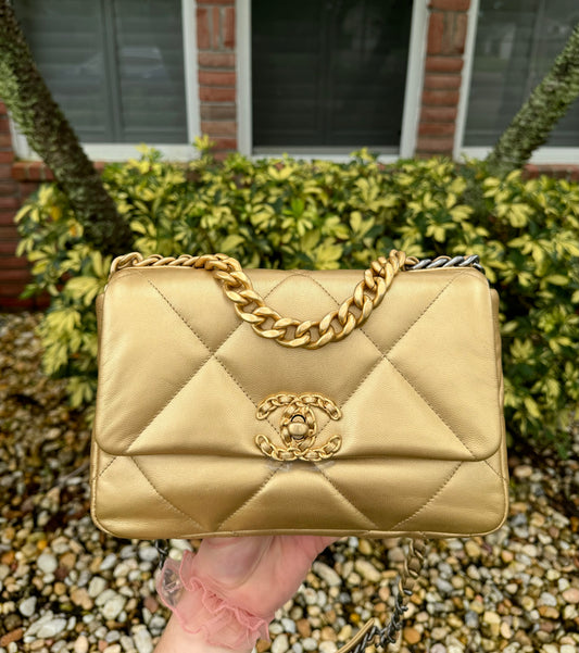 Chanel 20B Small Metallic Gold 19 Flap