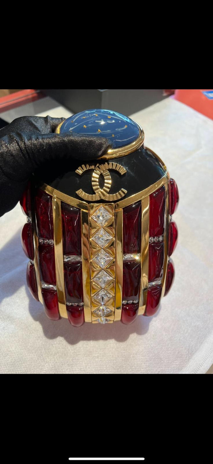 Chanel 2019 Scarab Minaudière Pre-Fall Métiers d’Art