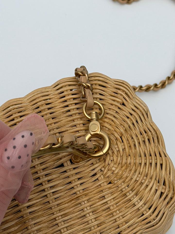 Chanel Cruise 2025/26 Braided Rattan Vanity Case