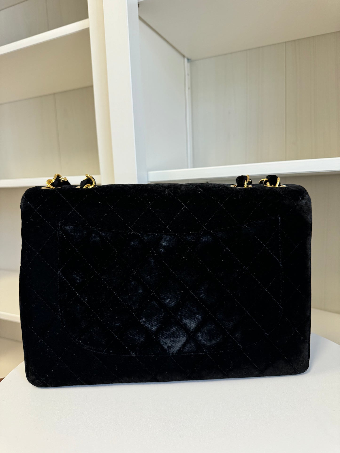 CHANEL 1995 VINTAGE BLACK VELVET JUMBO CLASSIC FLAP