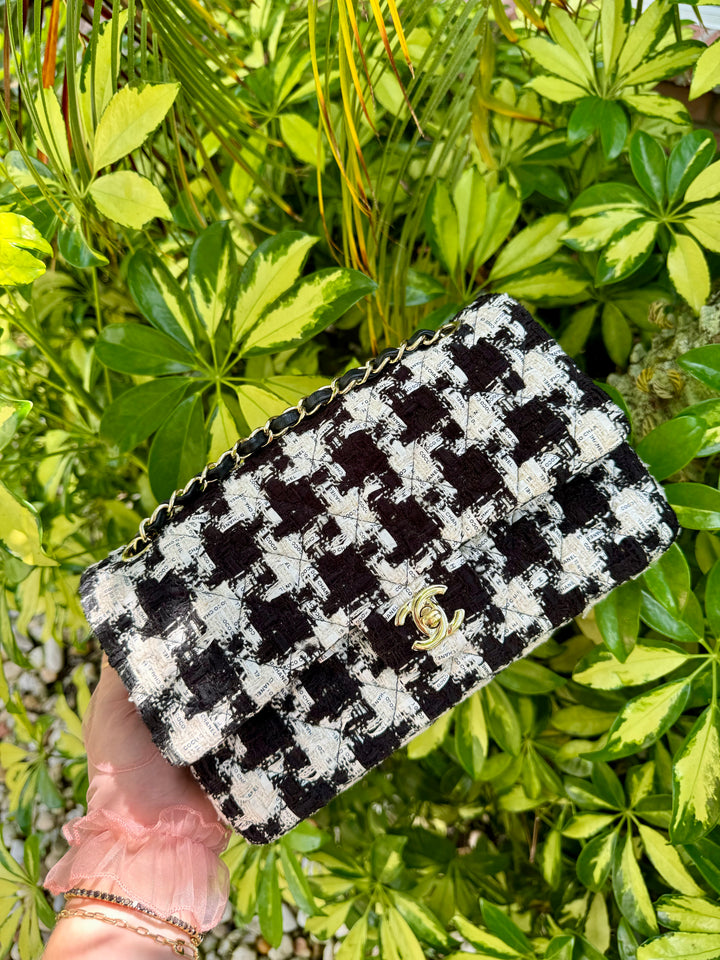 Chanel Ecru Medium Houndstooth Tweed Flap Bag