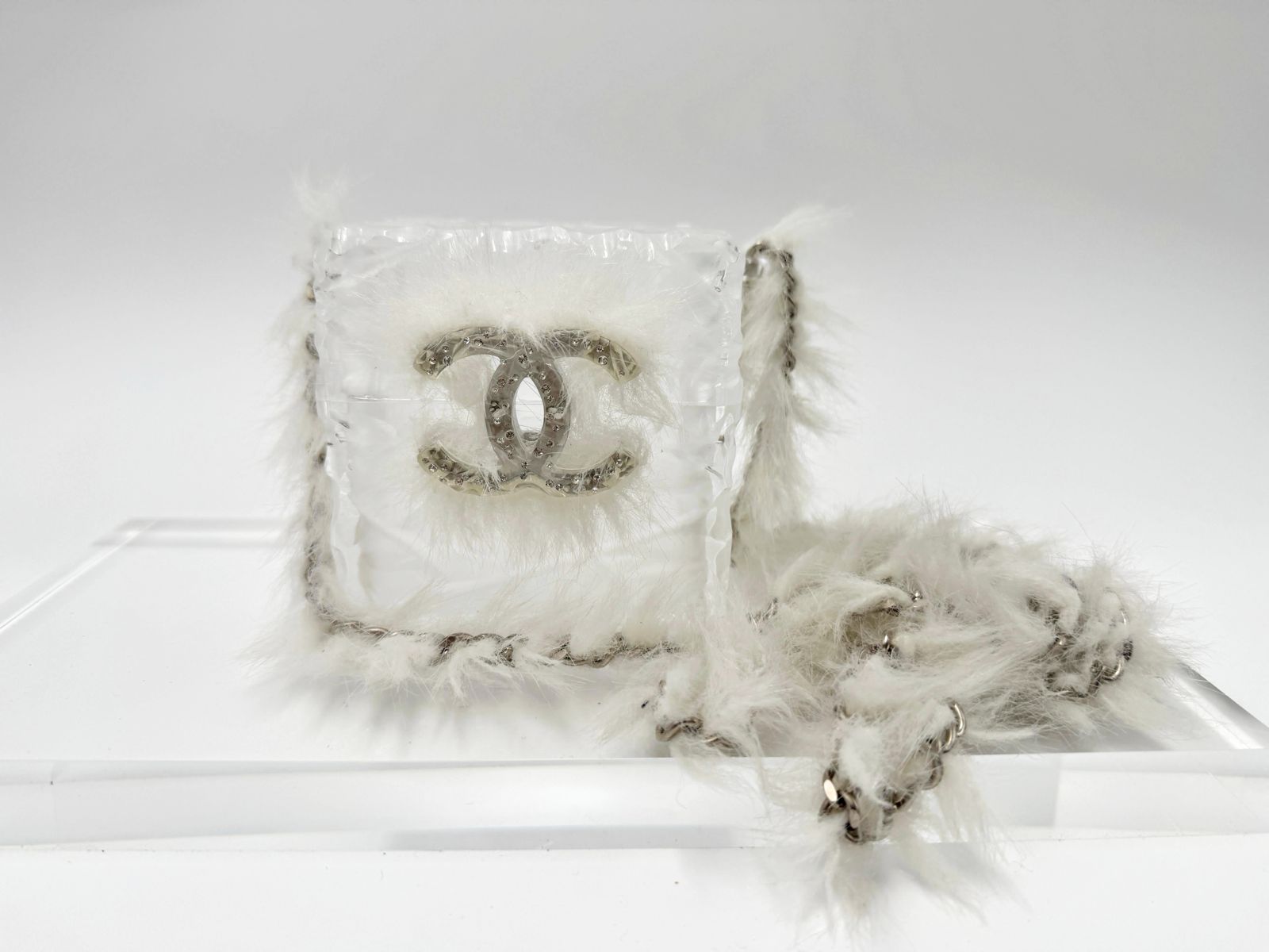 Chanel RARE Runway Acrylic Crystal CC Ice Cube Minaudiere – Its A
