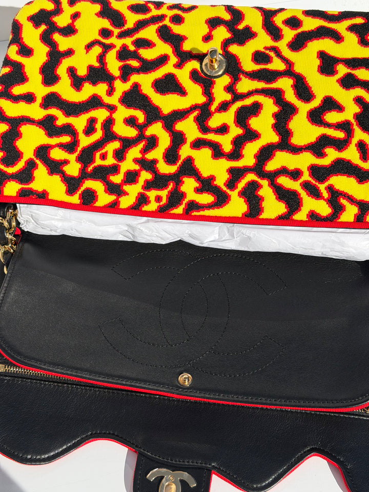 Chanel Maxi Runway Flap Bag in Yellow, Red & Black Mixed Fibers Gold Hardware Métiers d’Art 2026