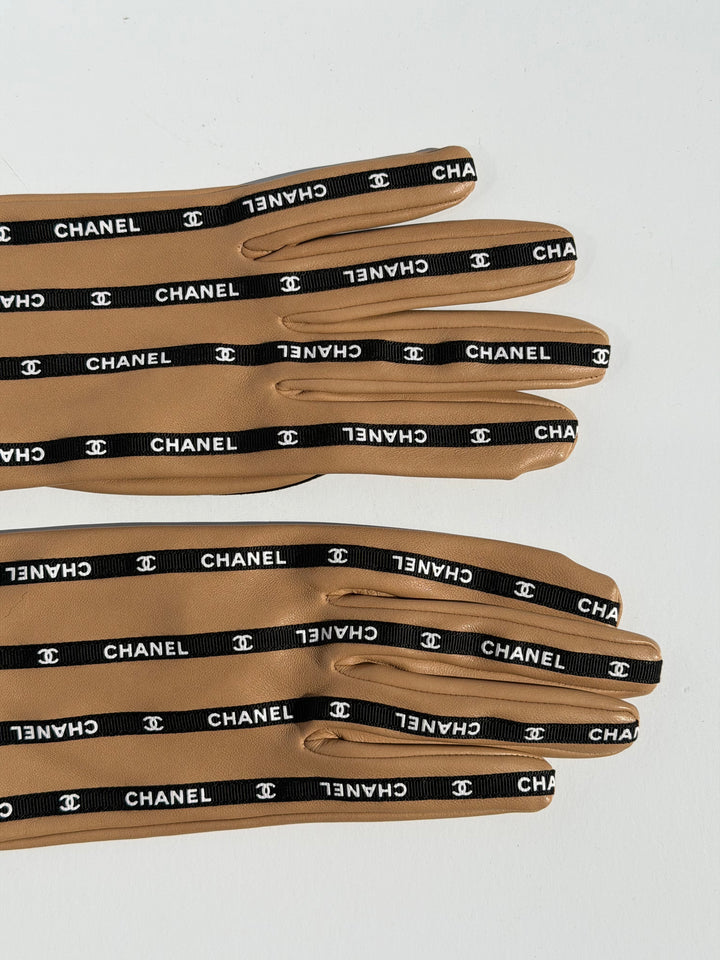 Chanel Vintage CC Logo Gloves