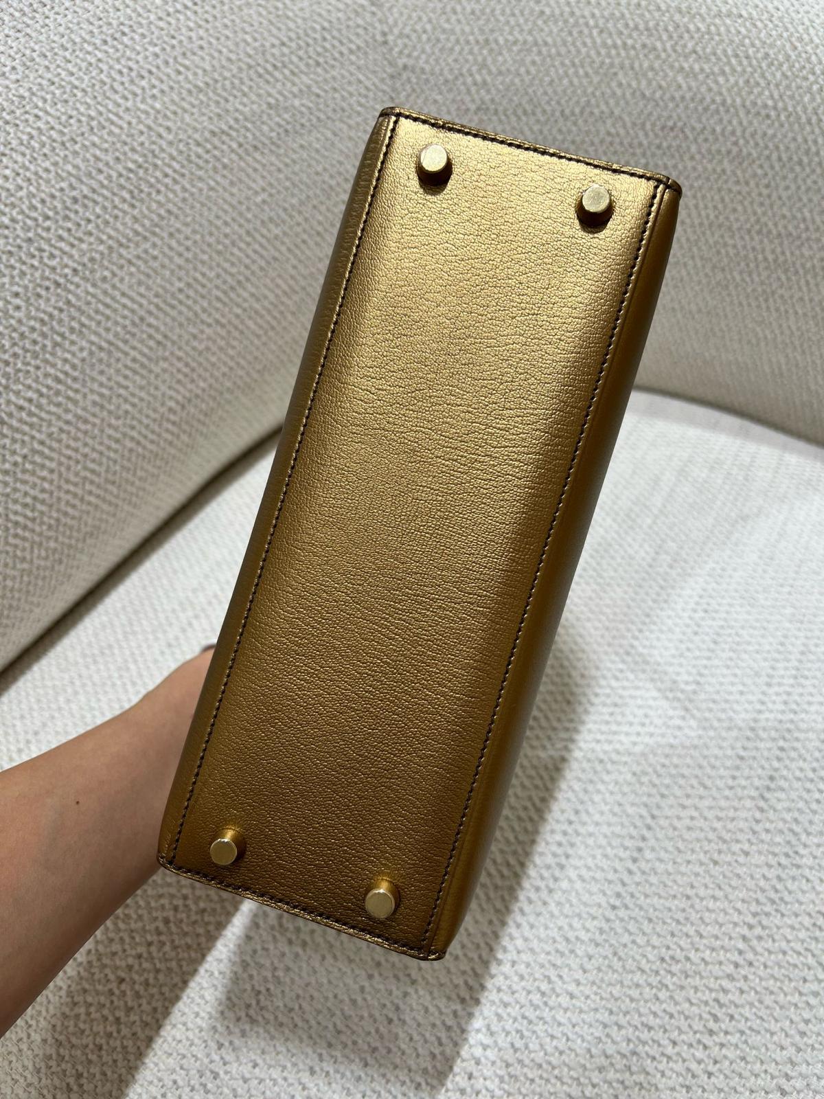 Hermes Limited Edition Bronze Chèvre Metallic Kelly 25 Sellier