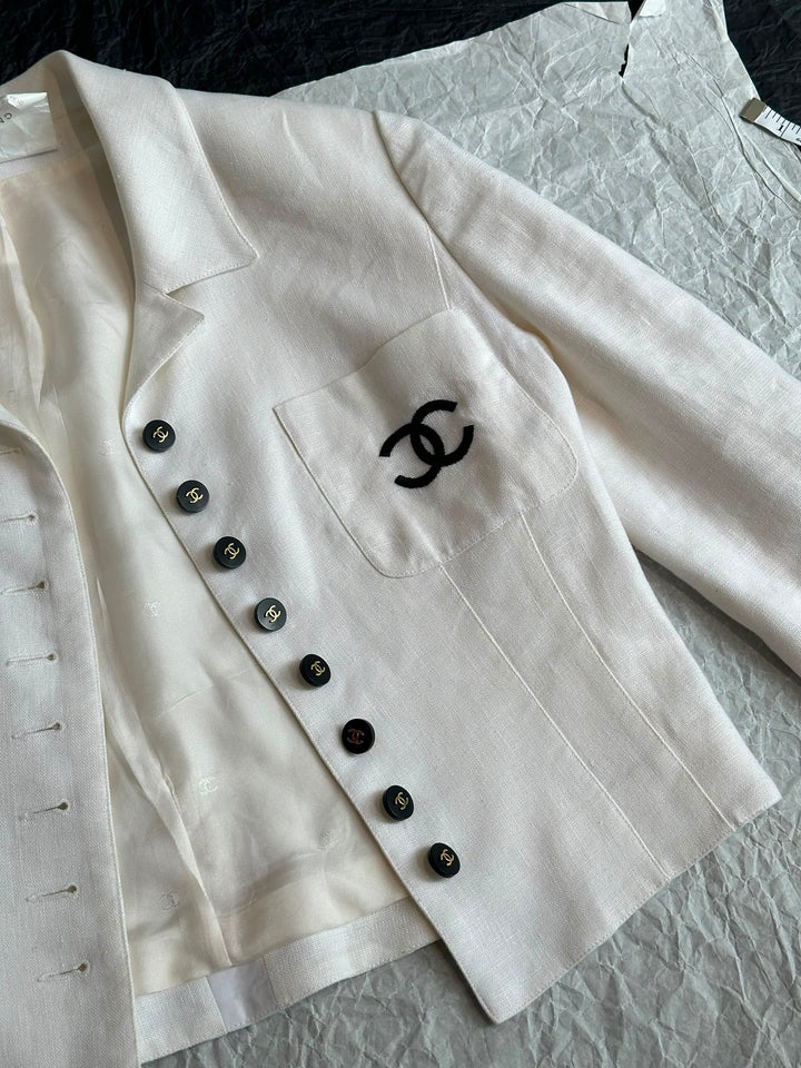 Chanel CC Logo White Linen Runway Jacket 1995