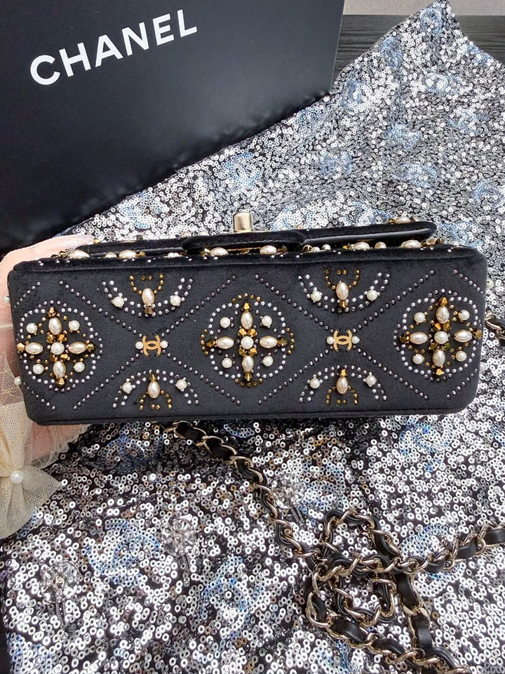 Chanel Pearl Strass CC Velvet Mini Flap Bag Black Velvet Light Gold Hardware 2021