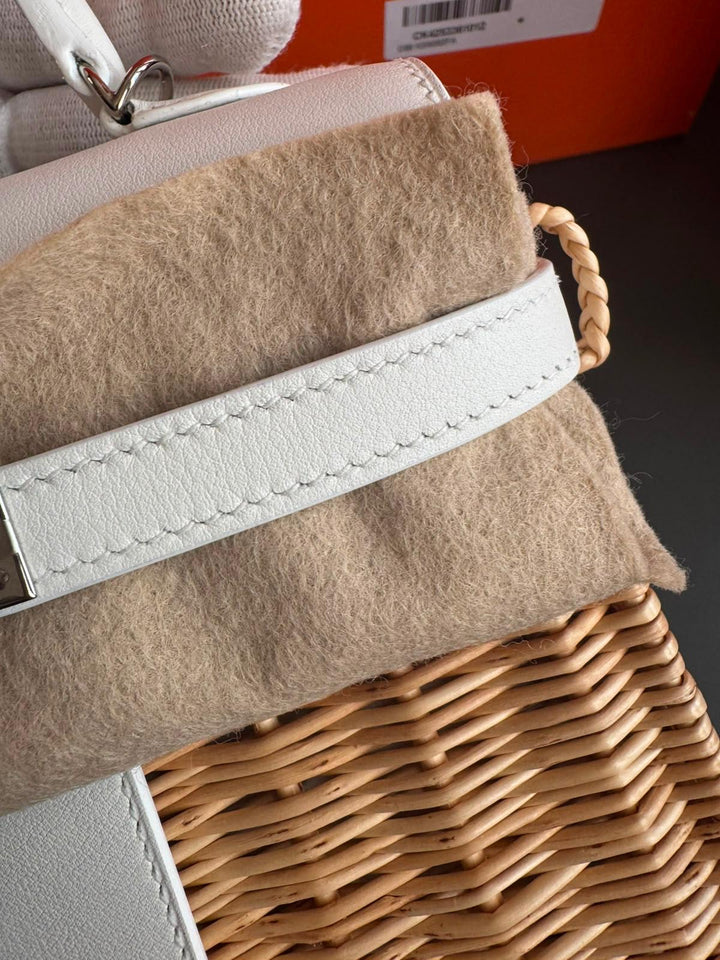 Hermès Mini Kelly Picnic Wicker New White Palladium Hardware 2020