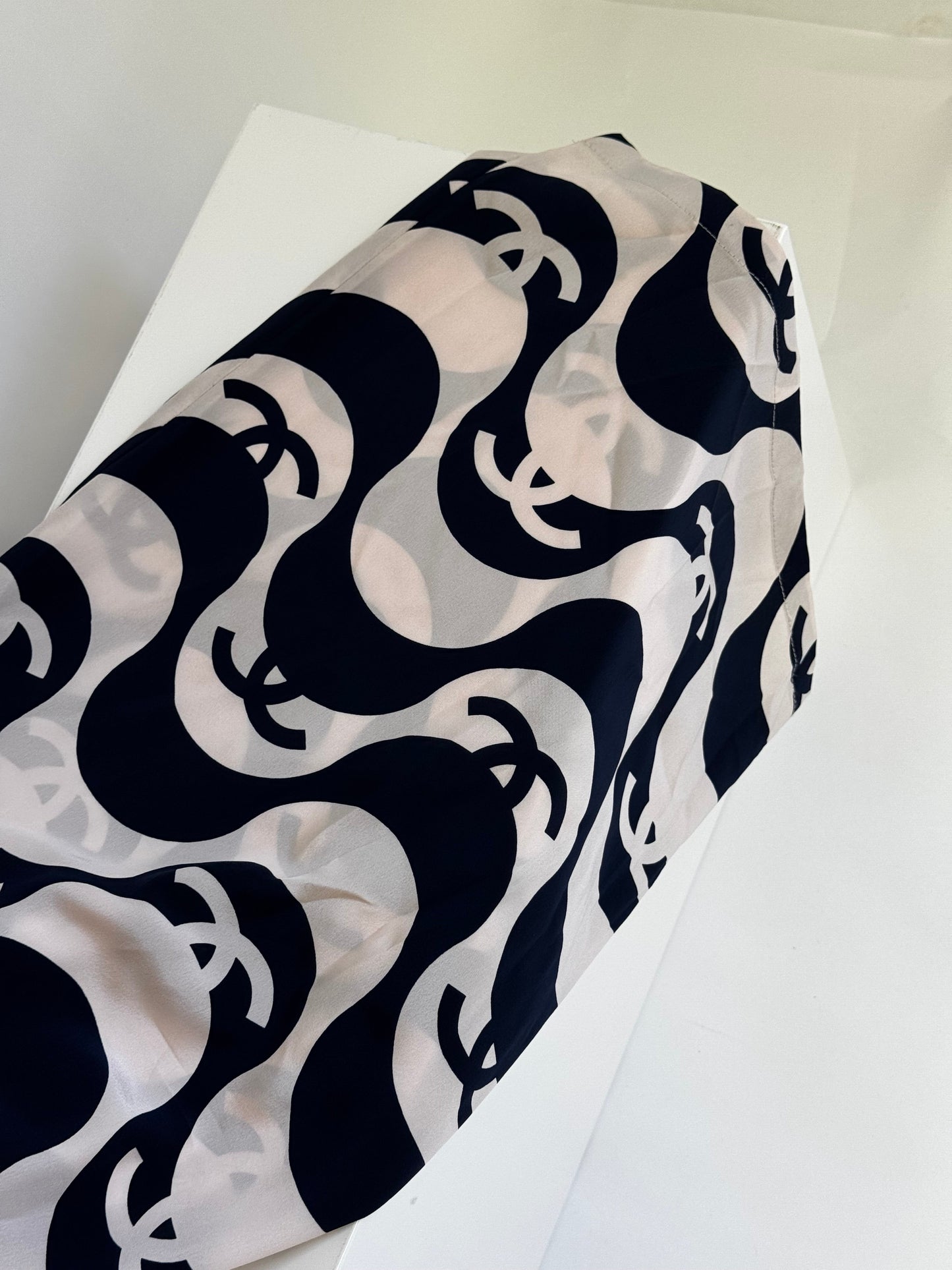 Chanel 2021 Black & White Silk Wave Shirt & Pants Set